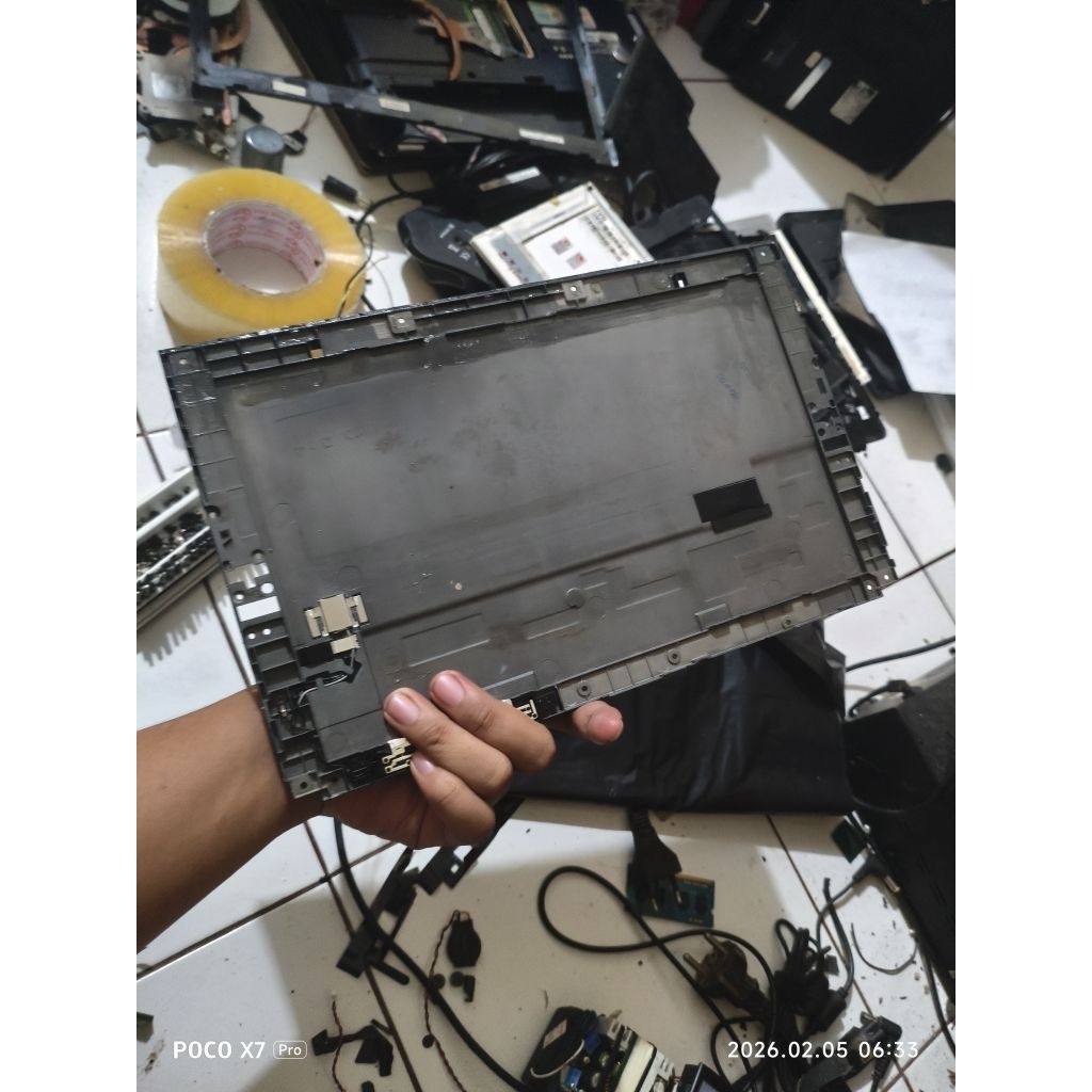 frame lcd belakang laptop sony Vaio Duo 11 SVD112  ori