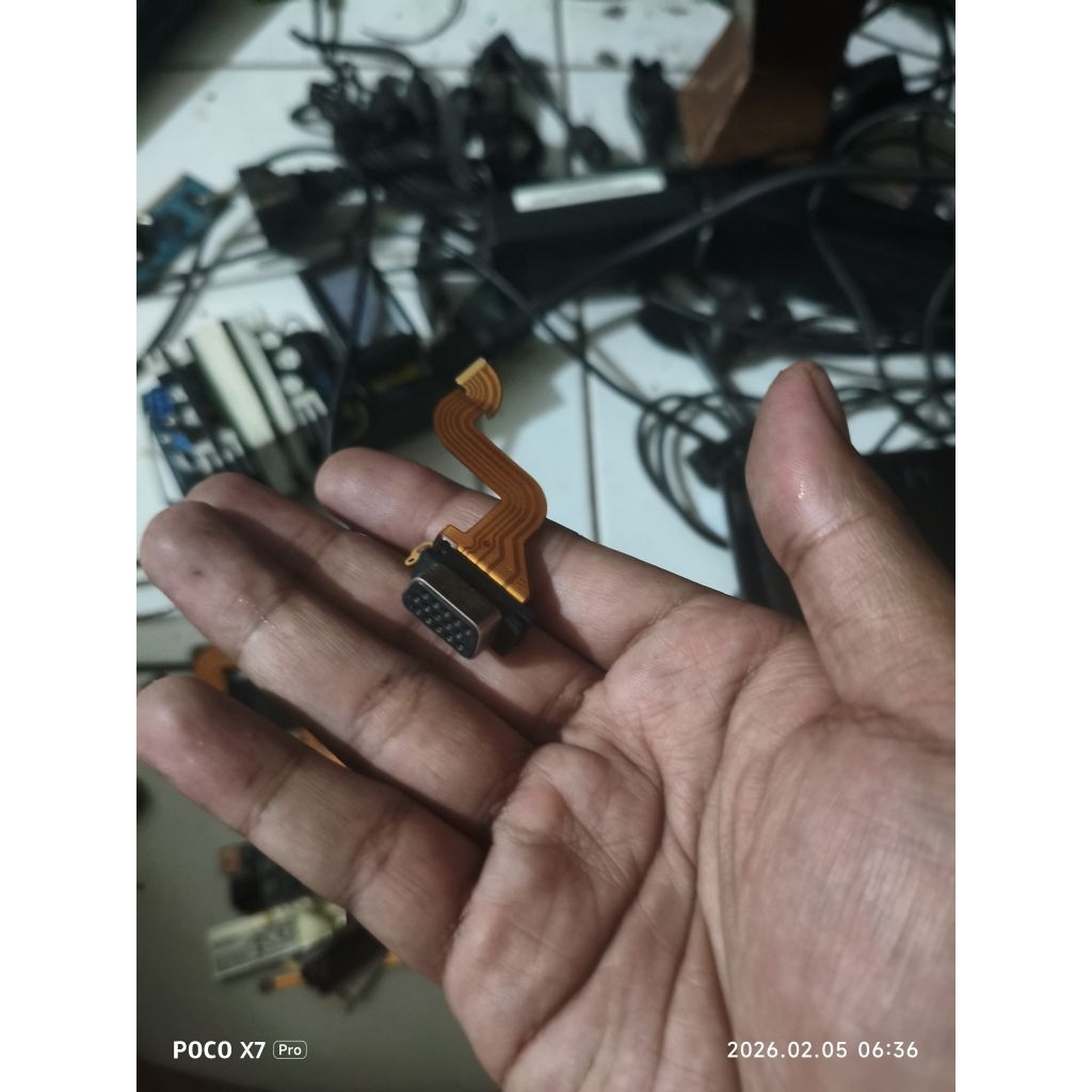 fleksibel dan port vga microphone laptop sony Vaio Duo 11 SVD112  ori