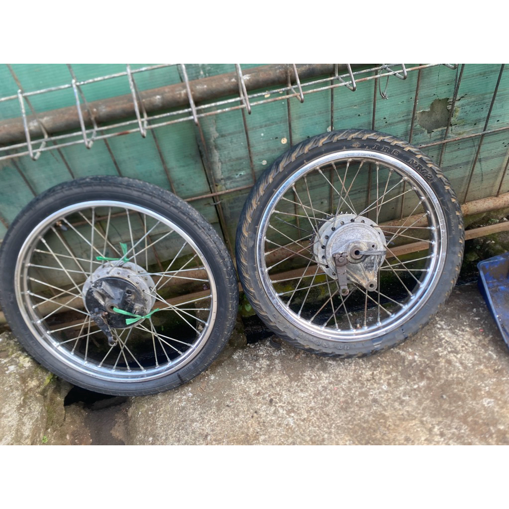 velg set honda win 17/18 ori cabutan set ban