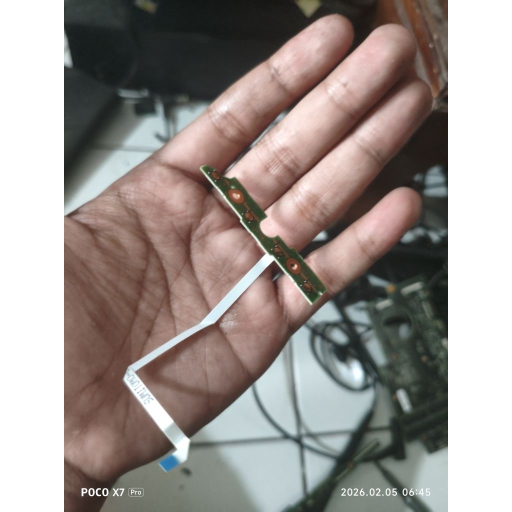fleksibel dan board tombol bawah laptop sony Vaio Duo 11 SVD112  ori