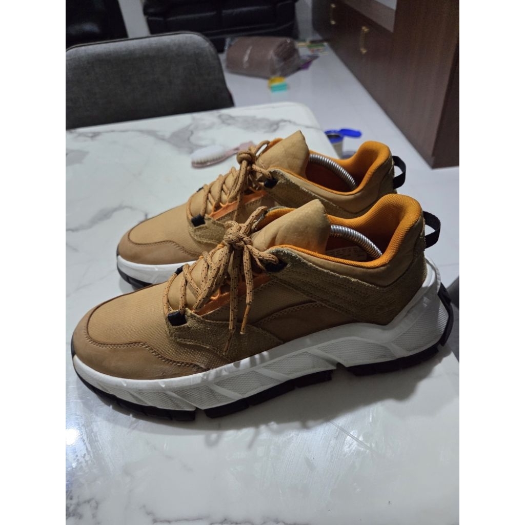 Timberland Sneakers Size 44 Preloved