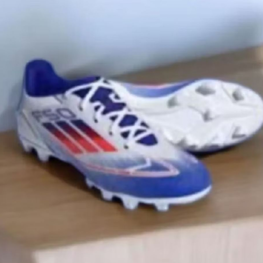 Sepatu Bola F50