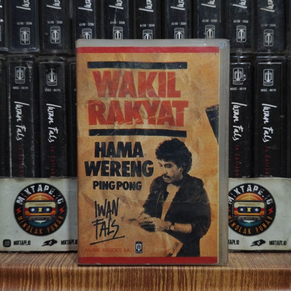 Kaset - Iwan Fals - Wakil Rakyat - Kaset Pita - Radio Tape - Radio - Pemutar Kaset - Retro - Classic