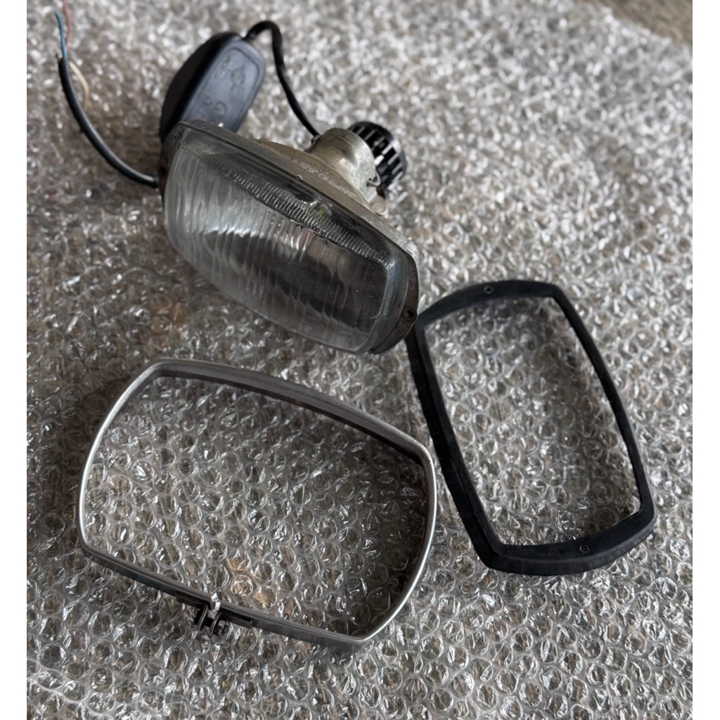 lampu set vespa PTS