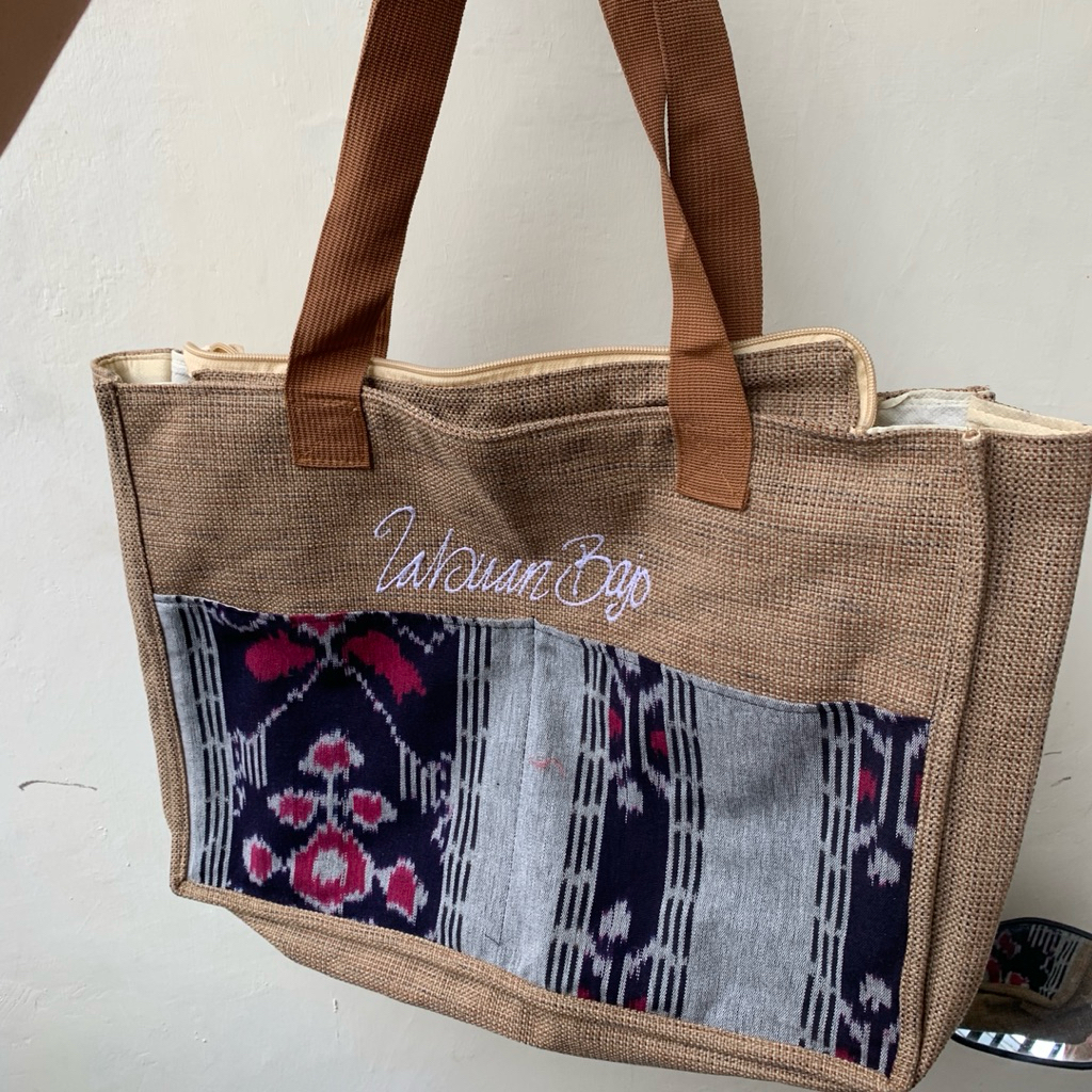 Preloved Tas Tote Besar Oleh Labuan Bajo Vintage