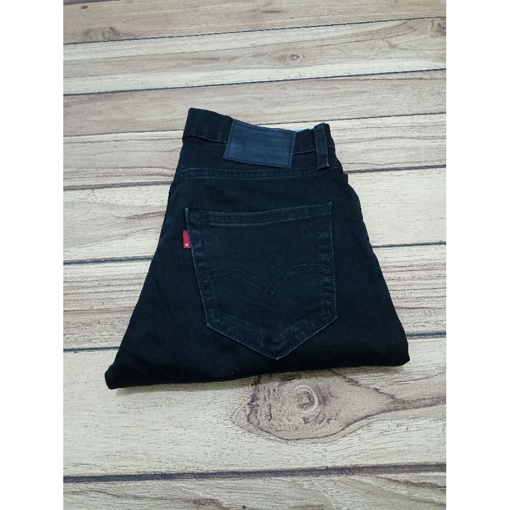 CELANA JEANS LEVI'S 512