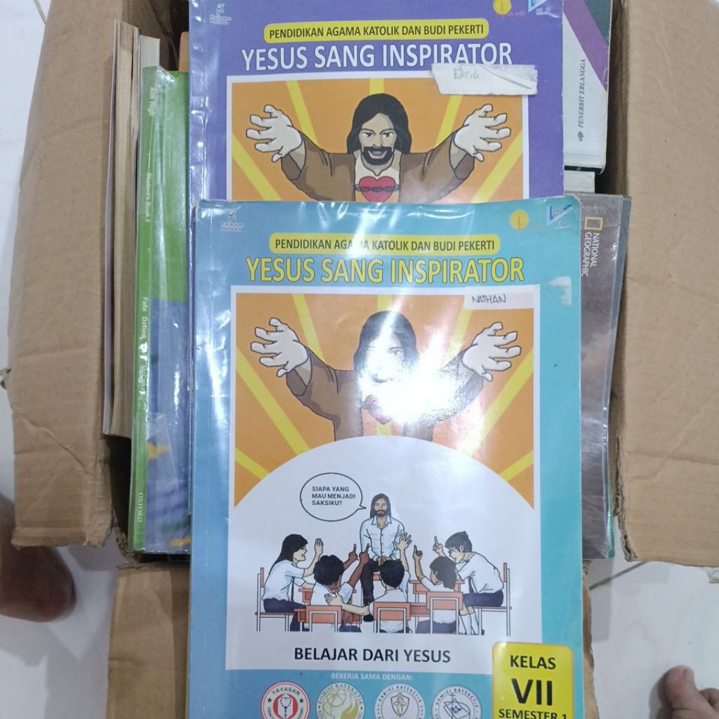 Buku Agama Katolik Yesus sang inspirator kelas 7