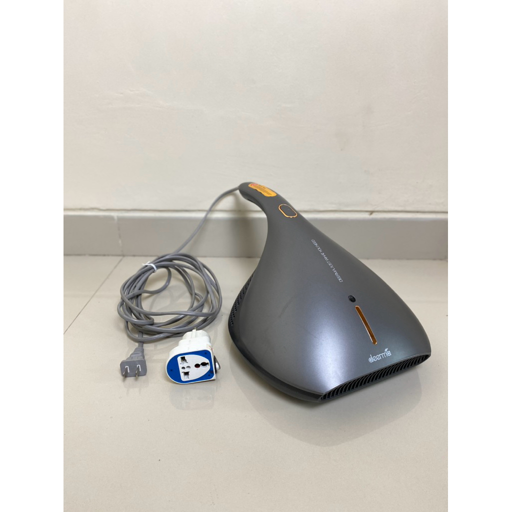 preloved Deerma Vacuum Cleaner UV Anti Dust Mite EX919