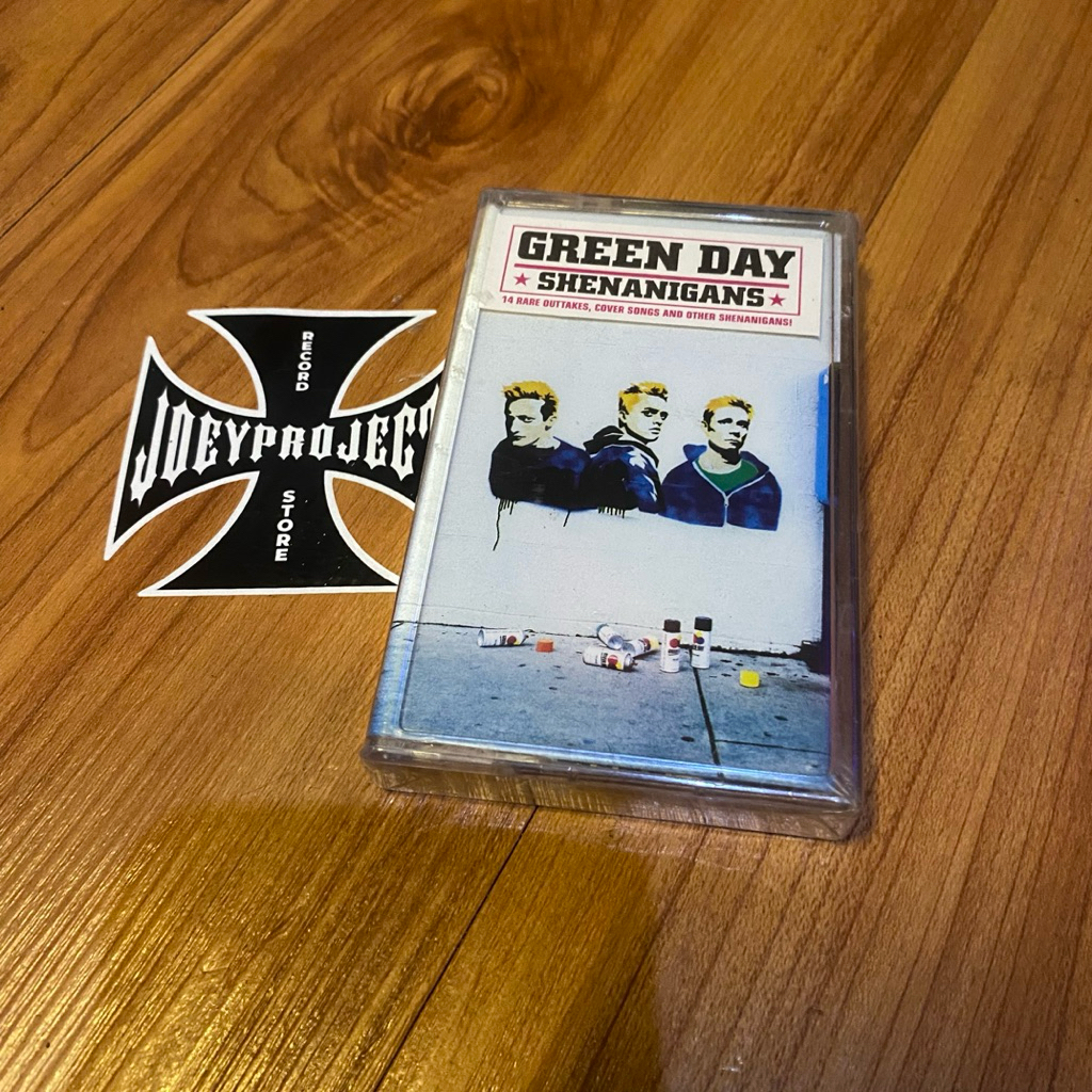 kaset green day - shenanigans ( segel )