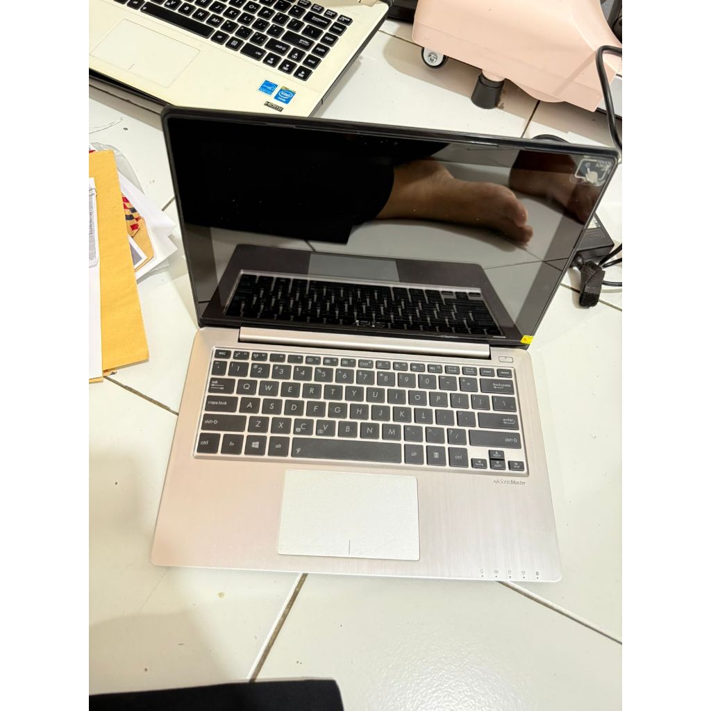laptop asus touchscreen normal no minus