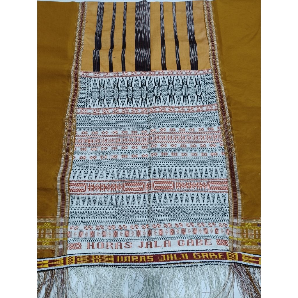 Ulos ragi hidup / Ulos paccamot pakaian adat Batak toba