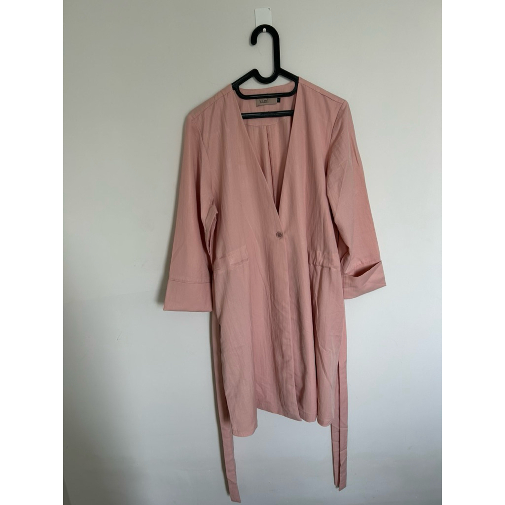 Preloved outer brand Kamiidea size S/M (baru)