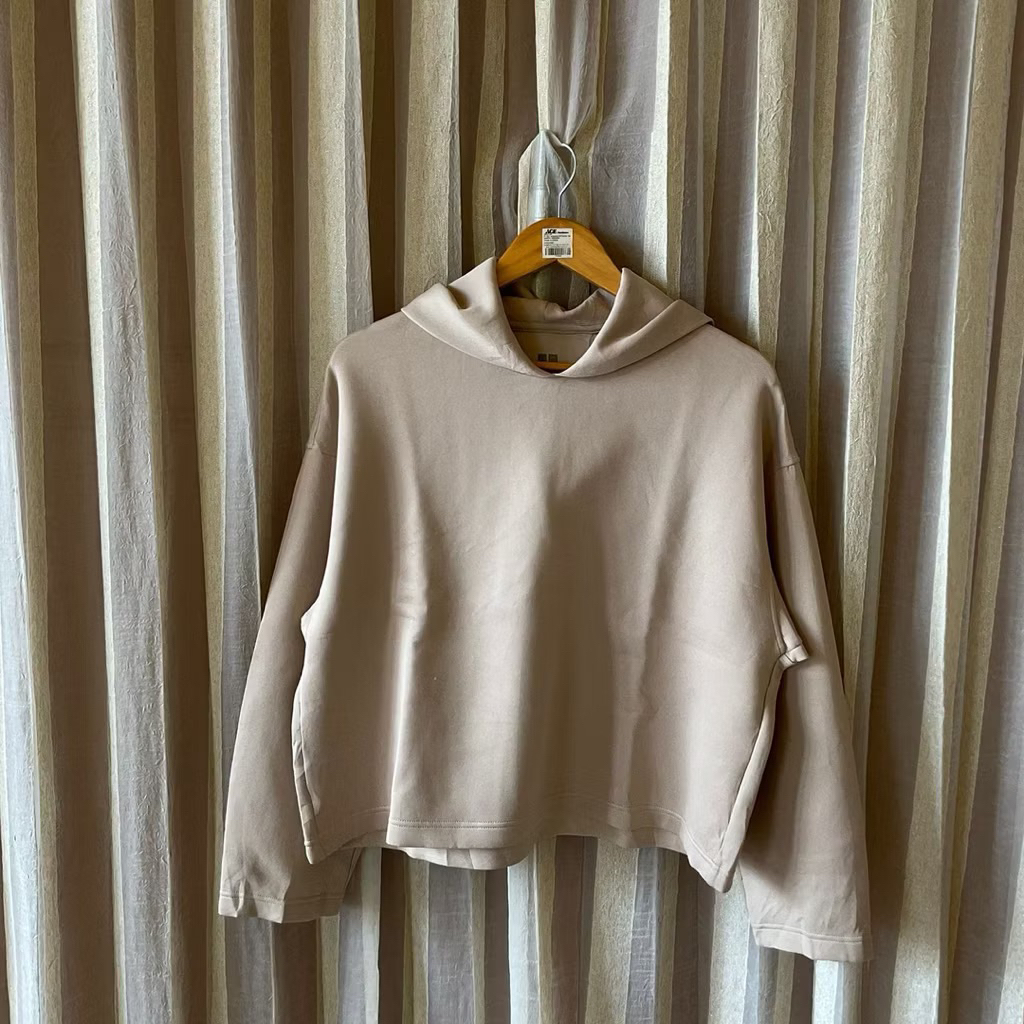 hoodie uniqlo coklat susu original (sz xl)