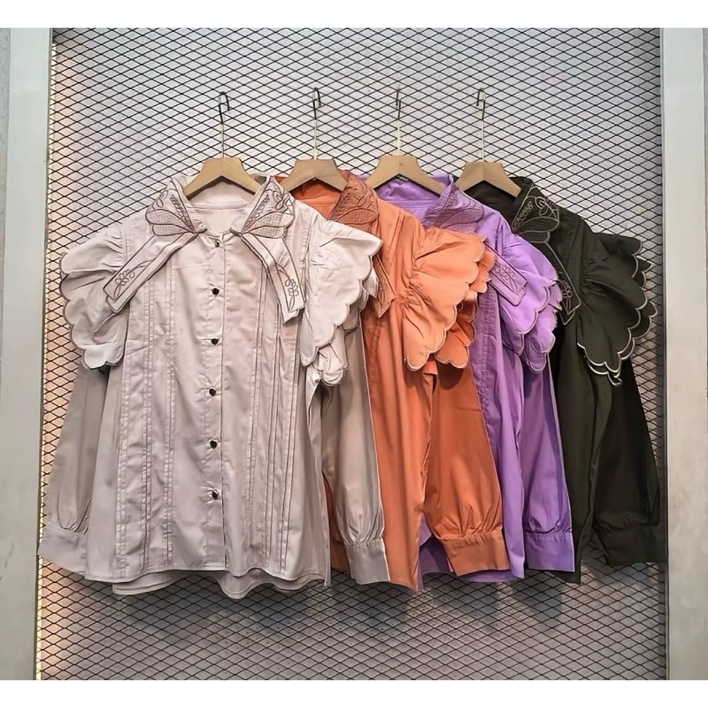 Blouse linen krah bordir Full kancing Bagian bahu ada rempelan