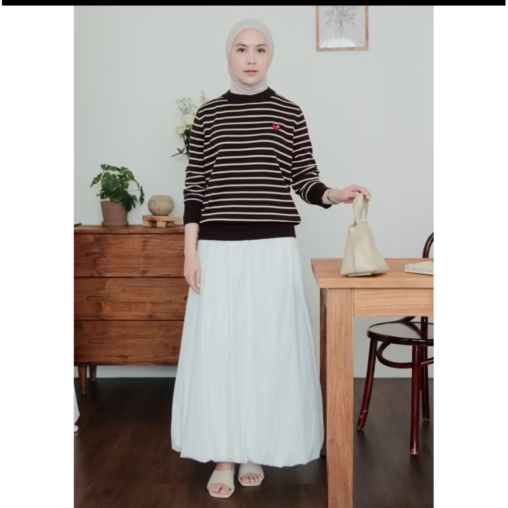 Nueta sweater preloved