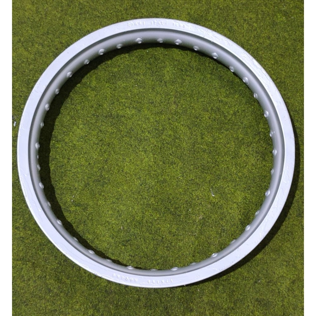VELG ROSSI ITALY SIZE 215  RING 17 KONDISI MASIH BAGUS TIDAK PEANG / TIDAK RETAK