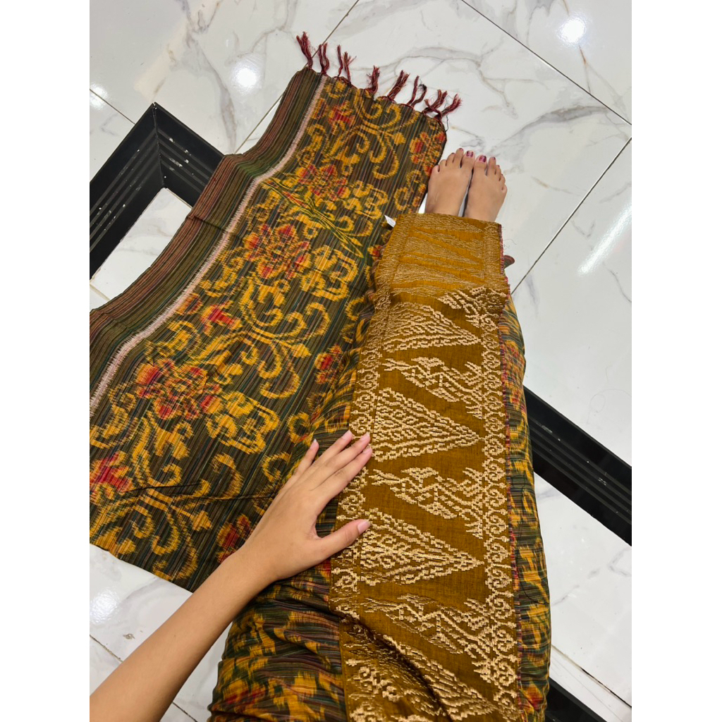 KAMEN ENDEK REBONG TUMPAL SONGKET