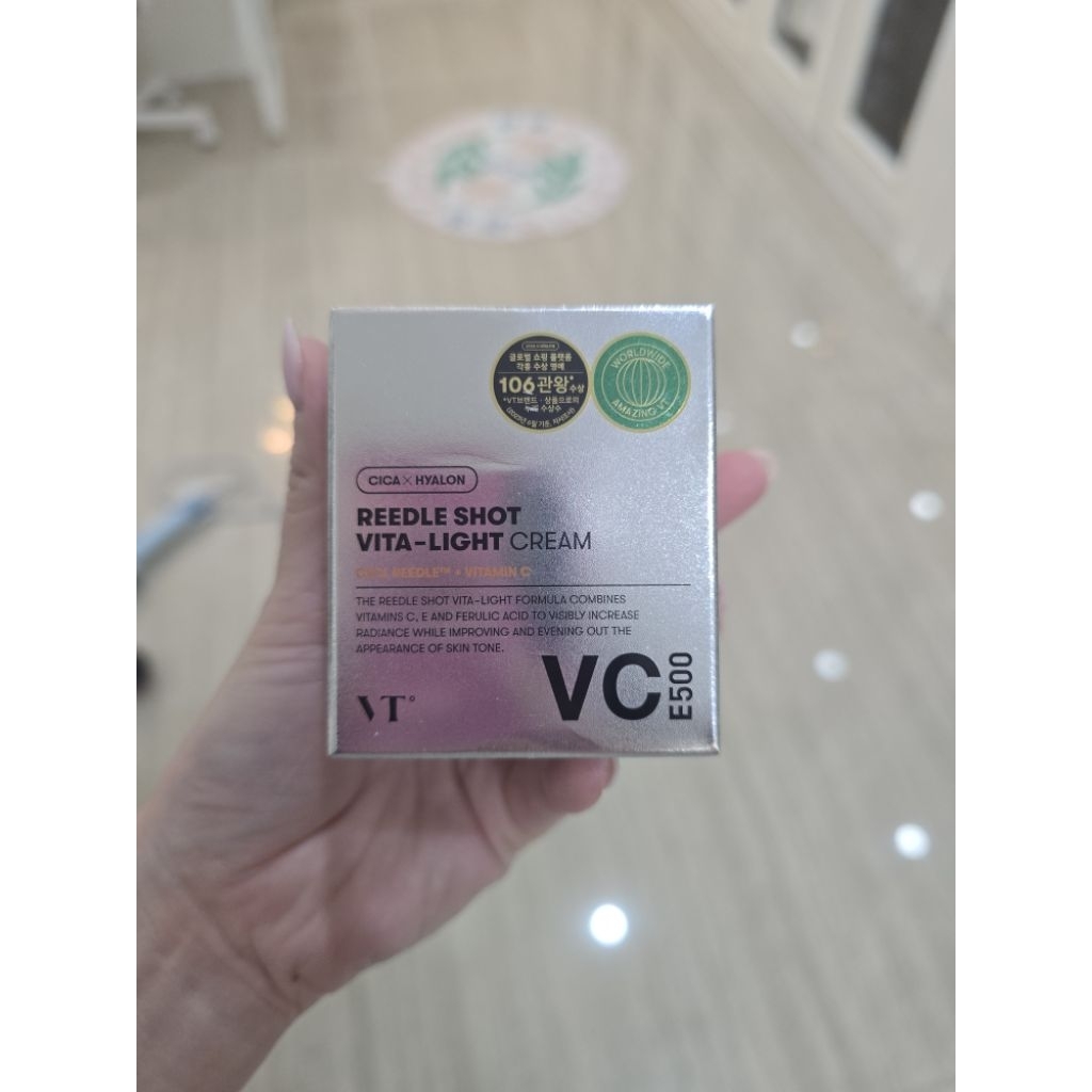 VT Reedle Shot Vita Light Cream