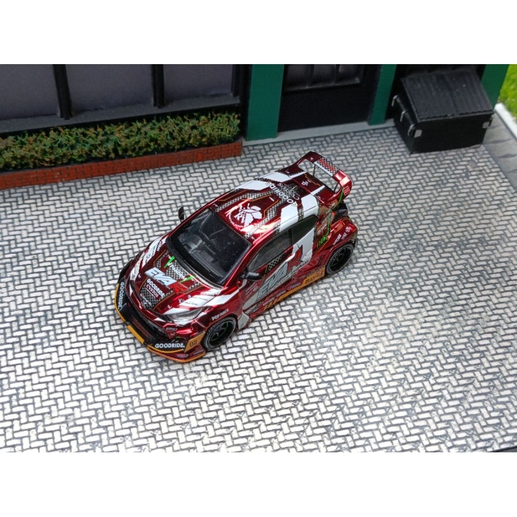 Pop race GR Yaris Evangelion Red