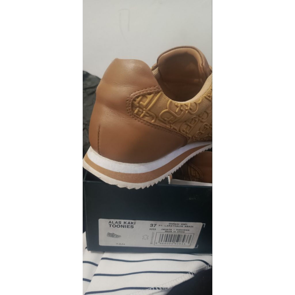 preloved everbest toonies size 37