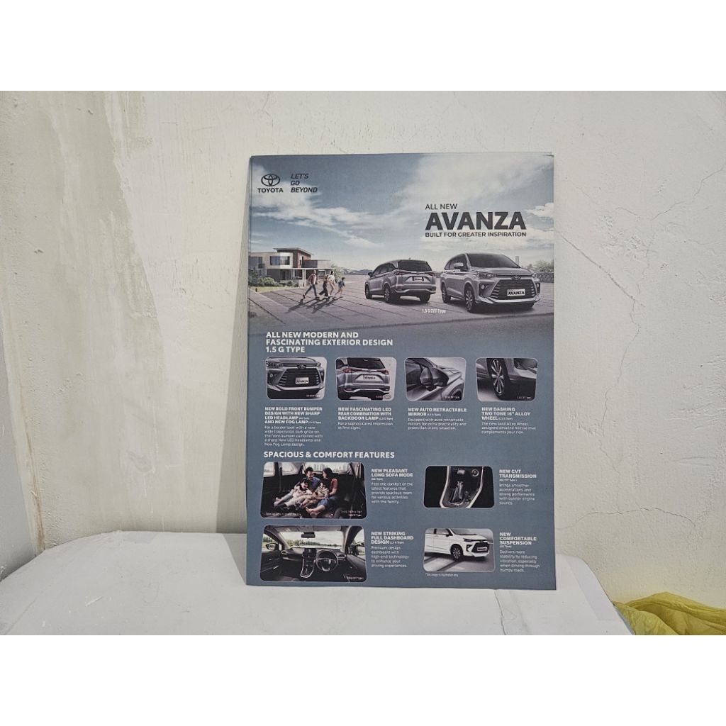 brosur katalog mobil toyota avanza 2023 flyer