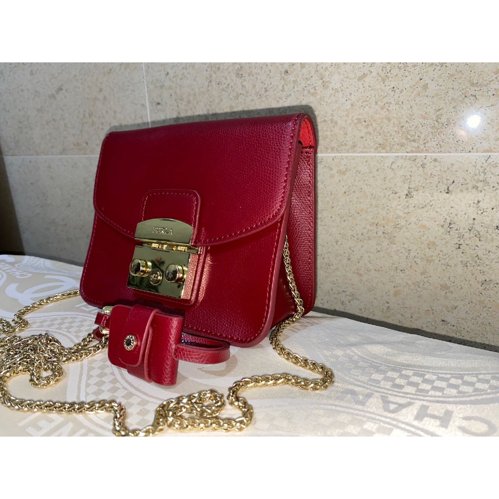 tas sling bag wanita cewe brand Furla full kulit leather red merah LIKE NEW preloved ISTIMEWA