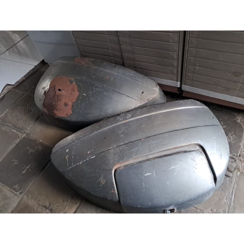 Tepong ketepong body vespa ps sera banci px bisa classic tua vesva tempong kanan kiri kelengkapannya