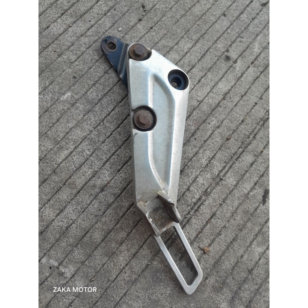 Potstep Step Belakang Kiri Honda Supra Lama Supra fit lama Original