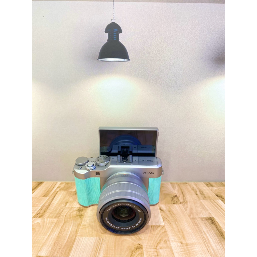 FUJIFILM X-A5