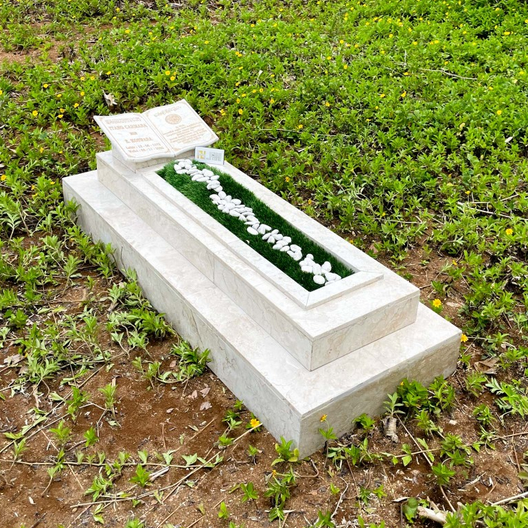 SEEA - BATU NISAN PINGGIRAN BODY MAKAM KIJING - MINIMALIST BOLONG TENGAH FULL MARMER ALAM