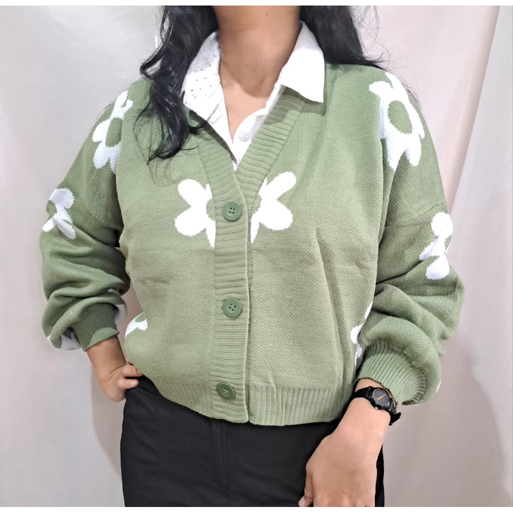 Cardigan Crop Bunga Rajut Wanita