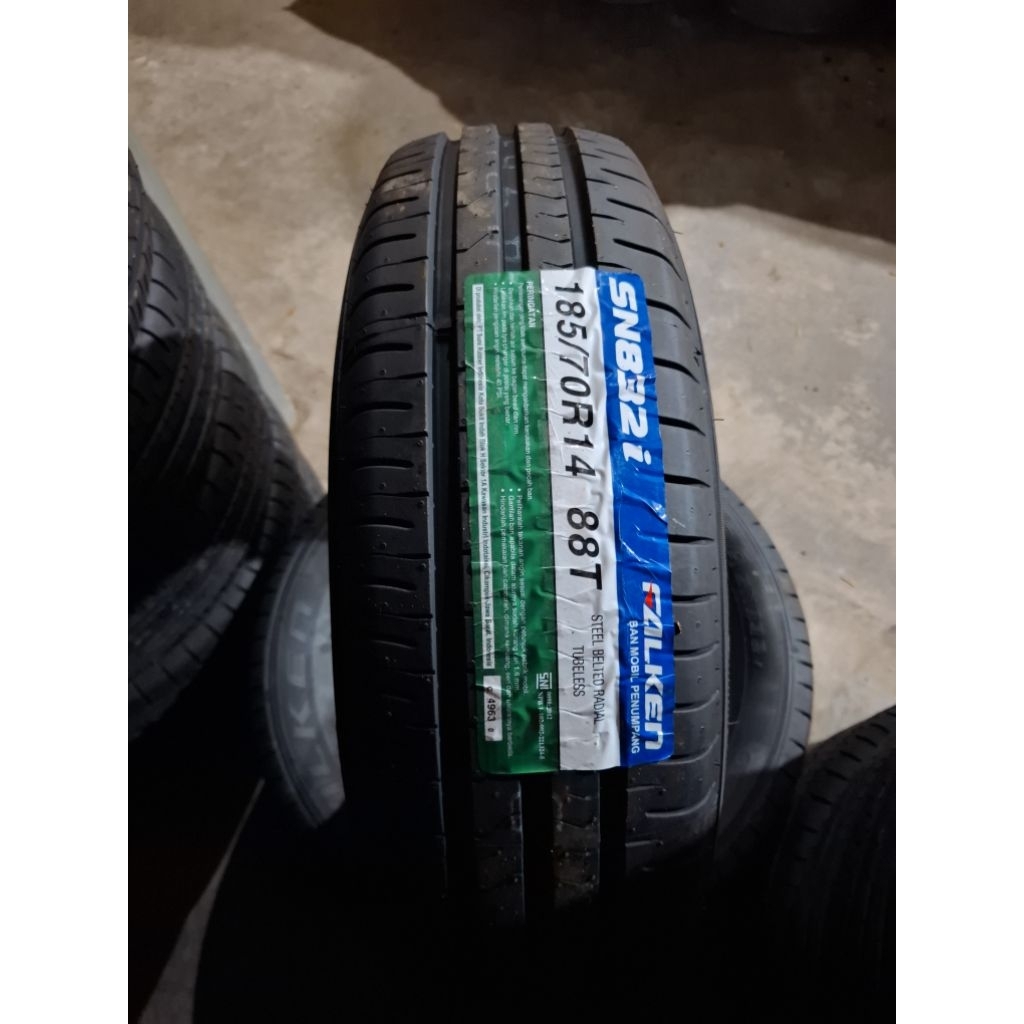 Ban Falken Sincera 185 70 R14