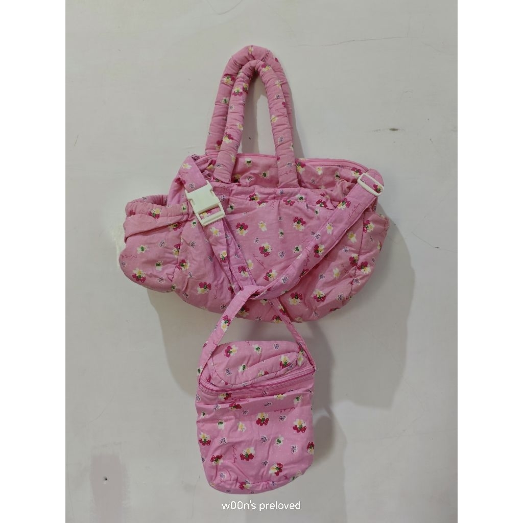 Tas Bayi Ukuran Besar dengan Desain Praktis dan Saku Luas Pink