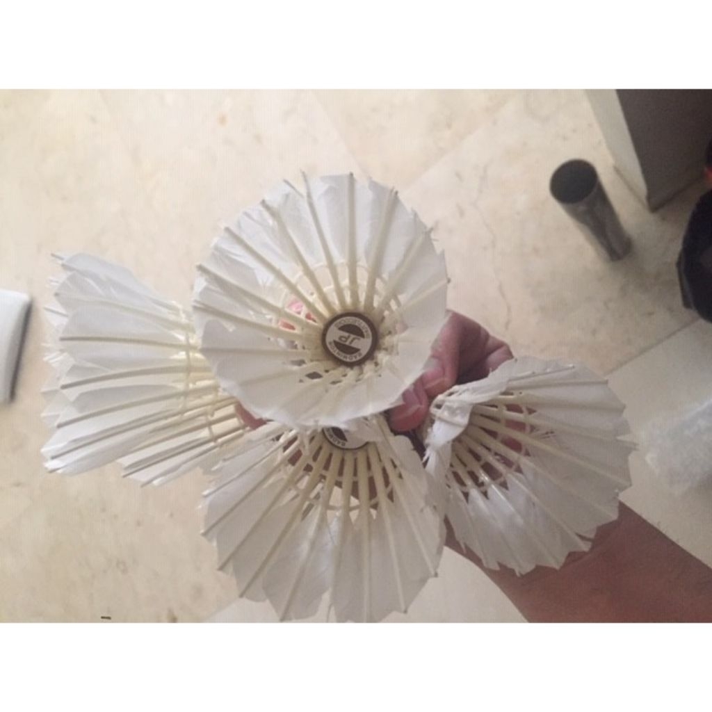 Shuttlecock JP Gold Kondisi 98% Bekas Seperti Baru 1 slop (Isi 13) Murah Berkualitas
