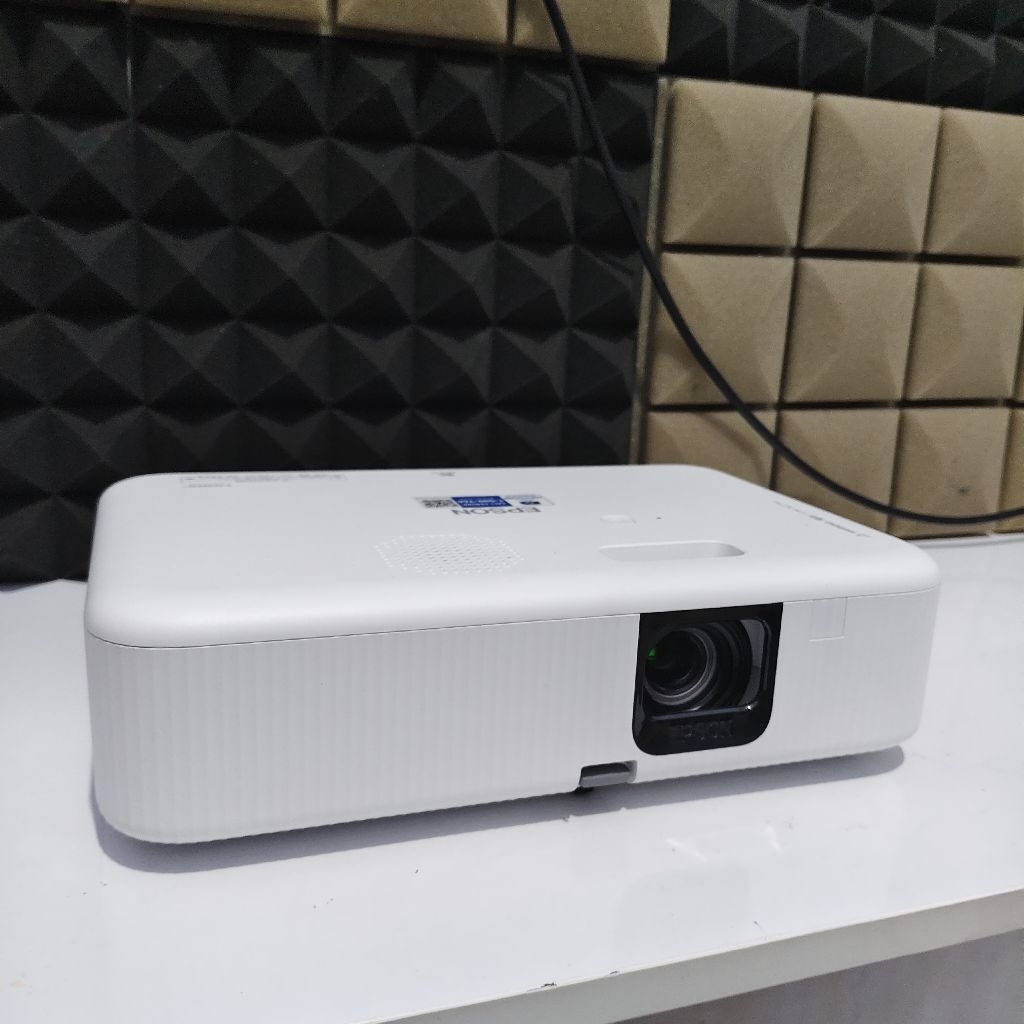 Epson Proyektor CO-FH02 FULL HD 3000 Lumens Android TV Portable Smart Projector CO FH02 dengan Kuali