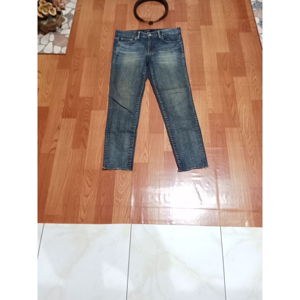 Celana jeans Cowok Kaki Sobek Piece Worker Size 32-33