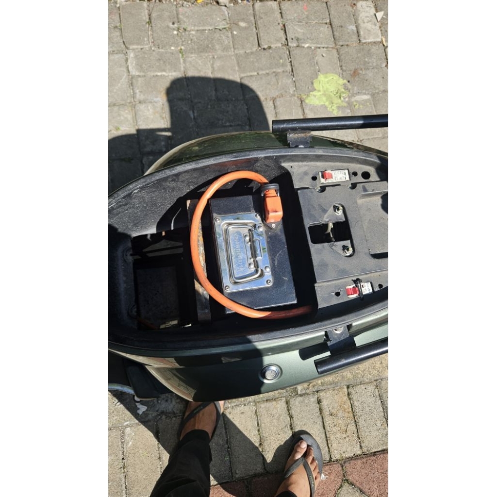 sepeda motor listrik uwinfly T3