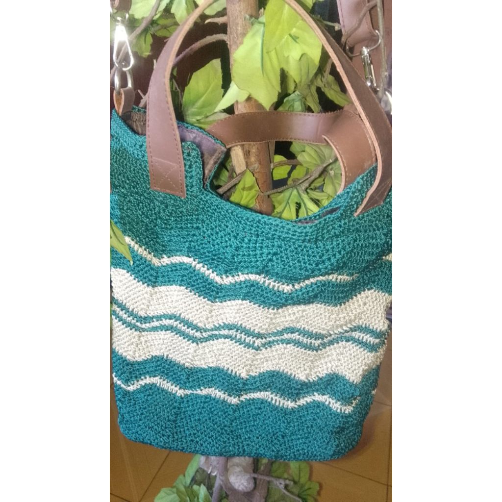 Tas selempang rajut preloved second