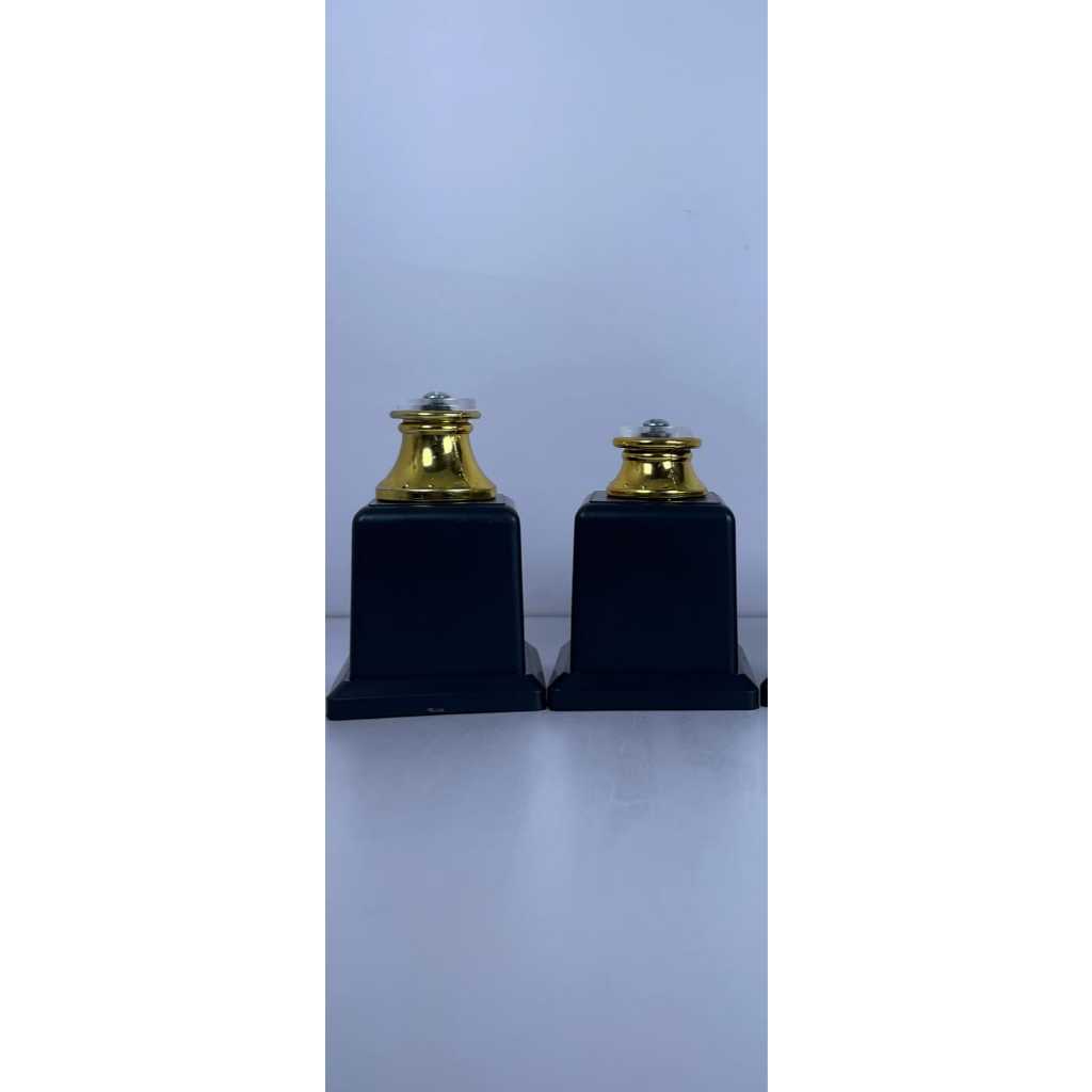 Peninggi Piala Akrilik 1 set untuk juara 1 dan 2