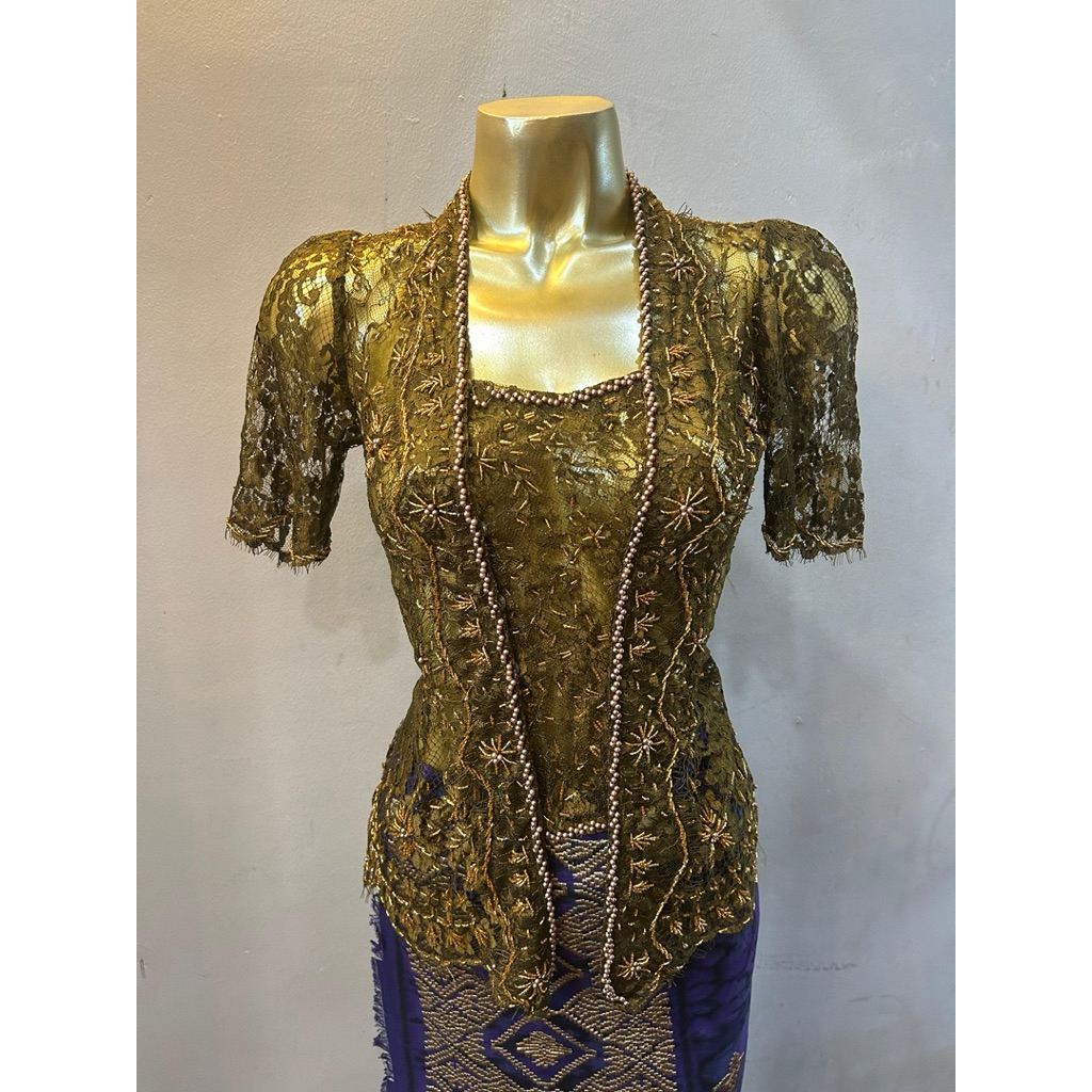 Kebaya Modifikasi | Kebaya Bali | Kebaya Payet | Kebaya Semifrancis | Kebaya Bali Modern