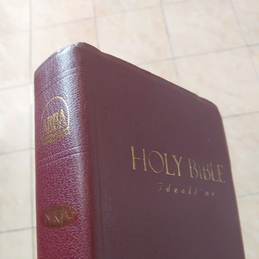 Holy Bible Inggris - Indonesia Alkitab dua bahasa NKJV - TB LAI
