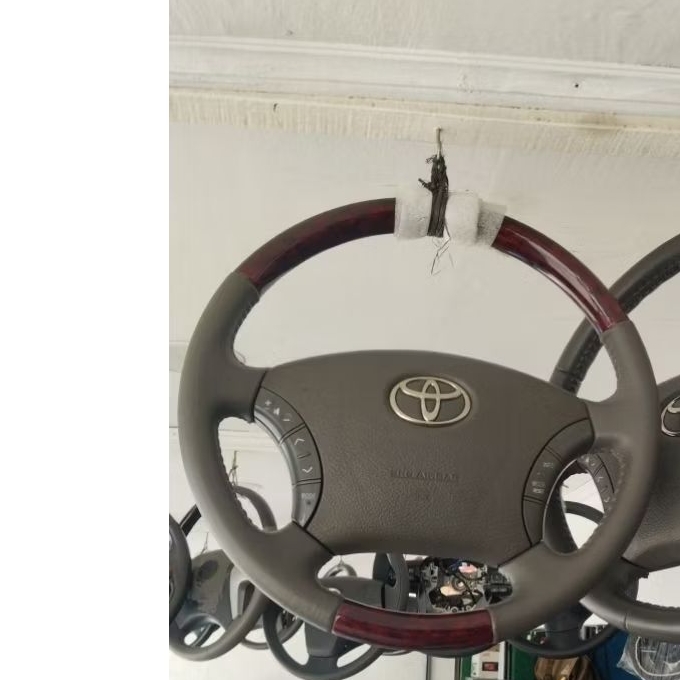 Stir Toyota Innova V woodpanel