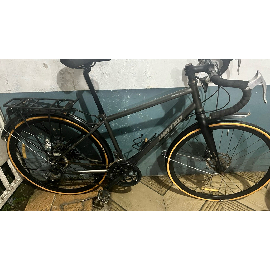 sepeda roadbike united ginaecolo