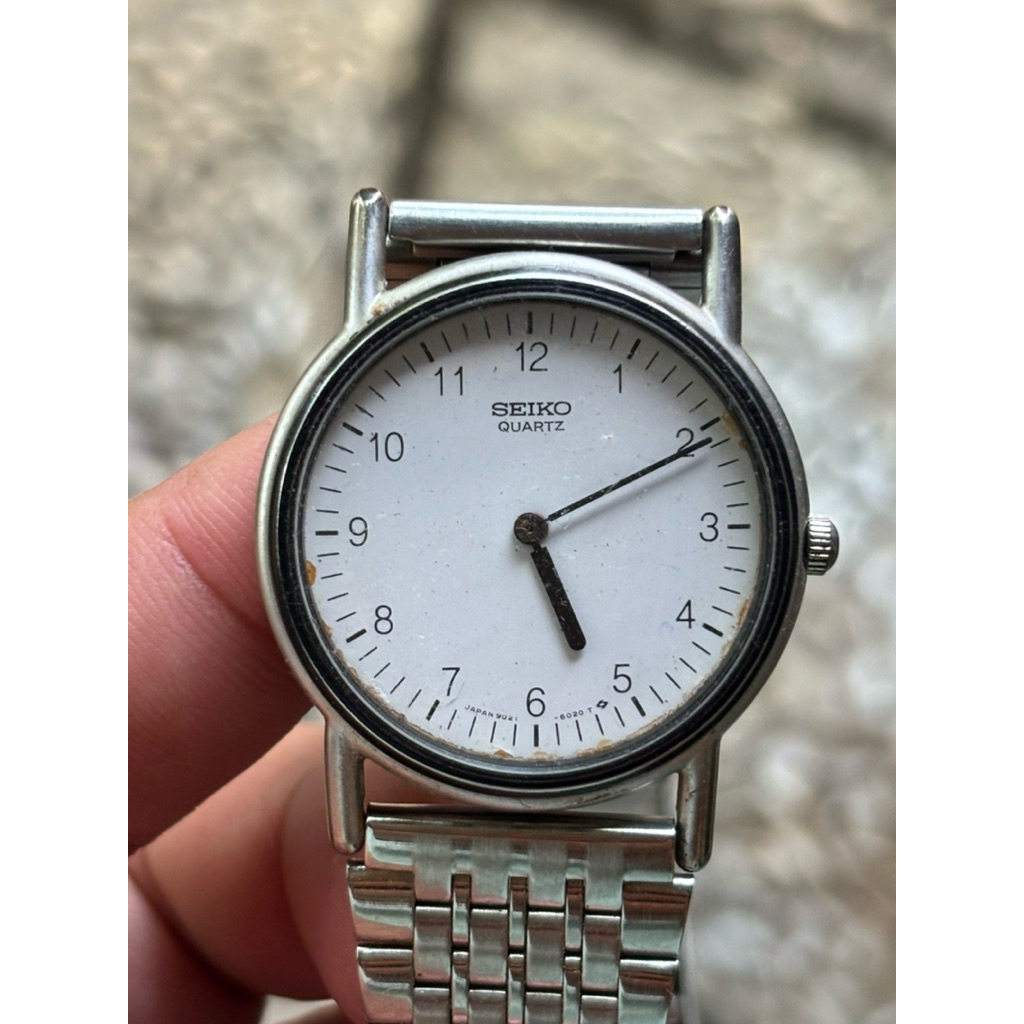 JAM TANGAN SEIKO QUARTZ