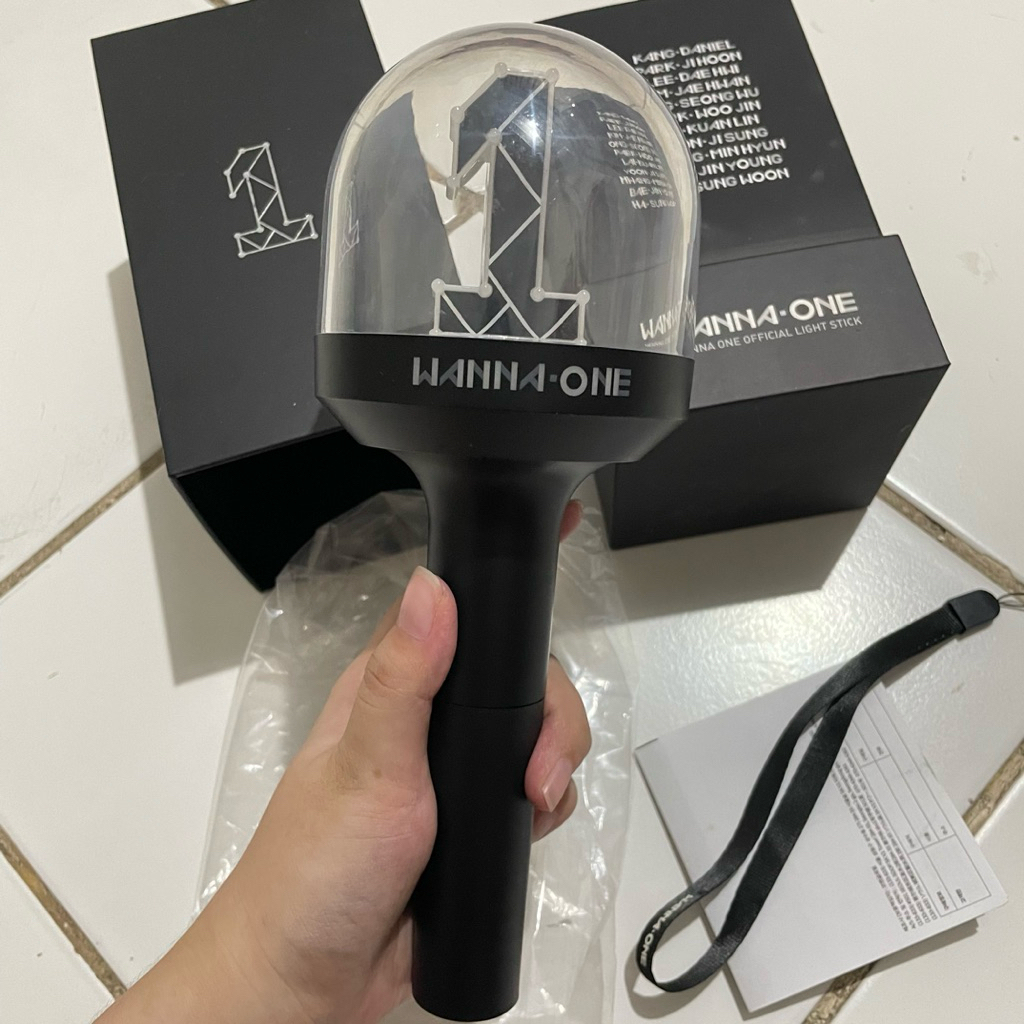 [PRELOVED] Official Lightstick LS Wanna One Nablebong