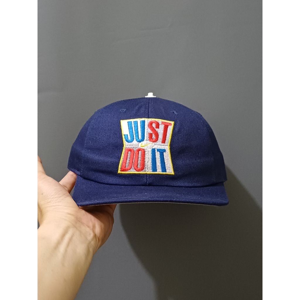 topi vintage90 nike second
