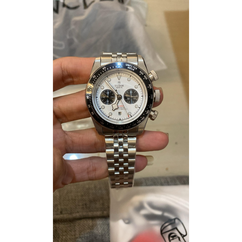 JUAL CEPAT TUDOR BLACK BAY CHRONO PANDA JUBILEE BRACELET WHITE DIAL Ref:79360 BRAND NEW