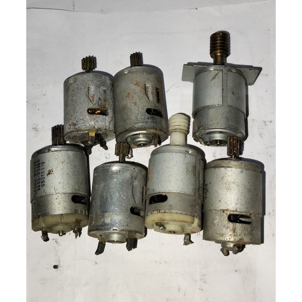 DINAMO MOTOR 12V BARANG BEKAS ORI