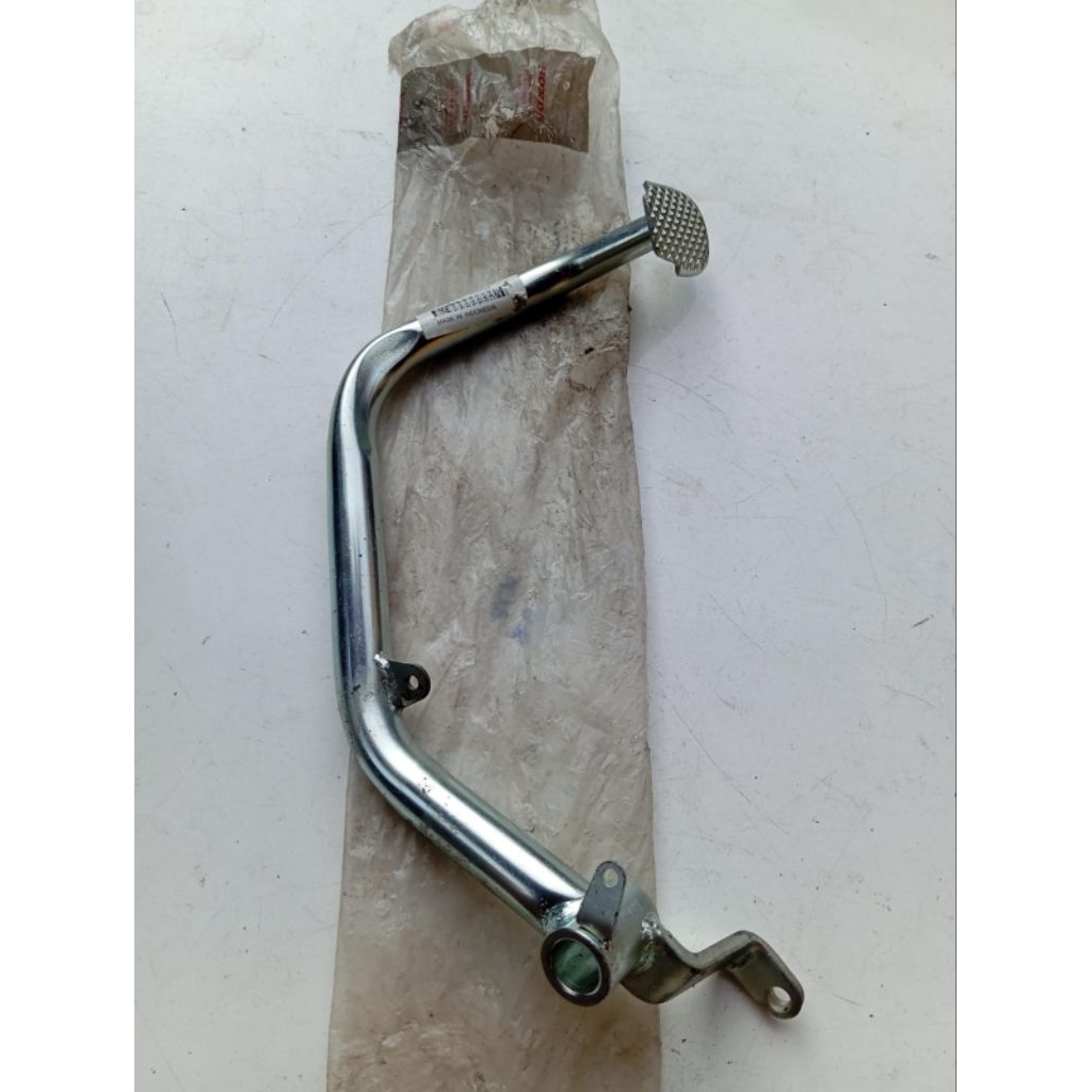 Pedal Rem Honda Megapro New Monoshock Tipe CW Rem Belakang Rear Brake Cakram ORIGINAL 46500-KYE-900