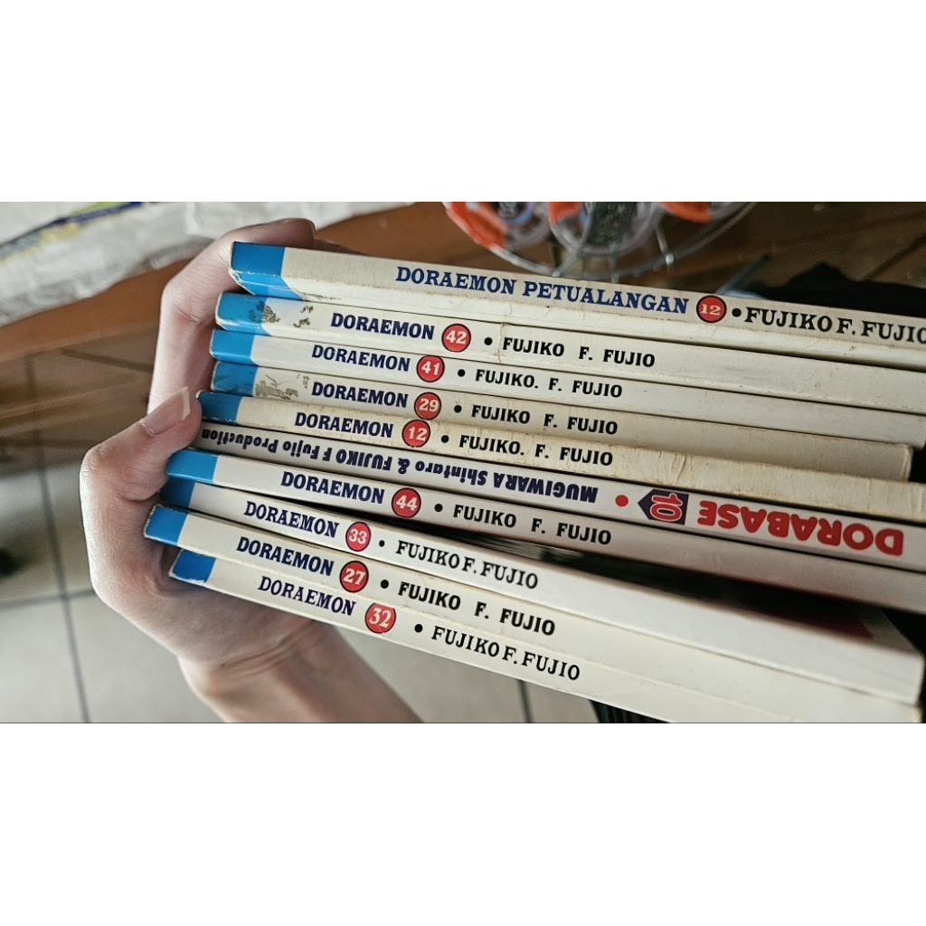 PRELOVED KOMIK DORAEMON